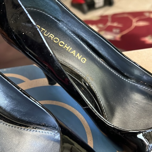 Arturo Chiang Perp Toe Patent Leather Heels in Black Sz 8 - Picture 3 of 11